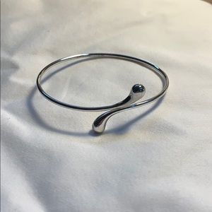 Tiffany & Co. Elsa Peretti Double Teardrop Bangle